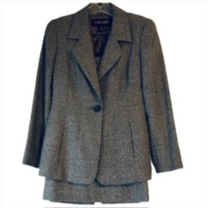 Beautiful Wool Skirt Suit